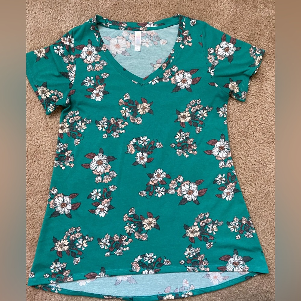 LuLaRoe Iris top, green with white floral, size M